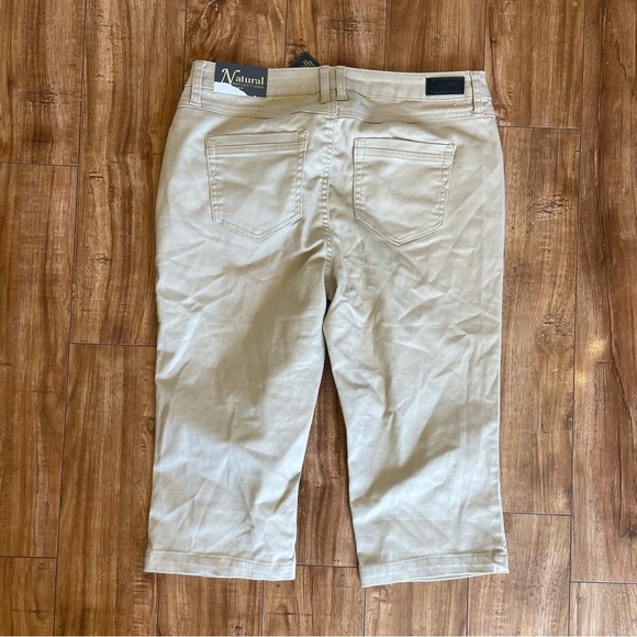 NATURAL REFLECTIONS Women’s Campside Safari Tan Soft Stretch Capri Pants Size 10 - Picture 7 of 9